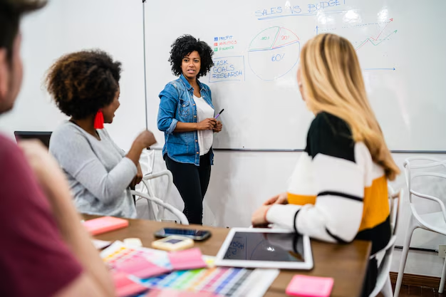 How to Become a Higher Level Teaching Assistant (HLTA) in the UK: Requirements, Pay and Progression Routes
